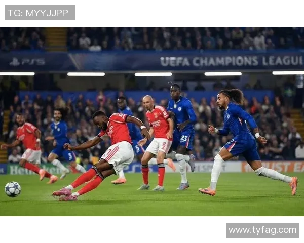 切尔西在国王杯中大胜本菲卡点球大战精彩瞬间引发全场狂欢