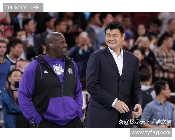 韦斯特与姚明的篮球传奇对决探讨两位巨星的巅峰时刻与影响力